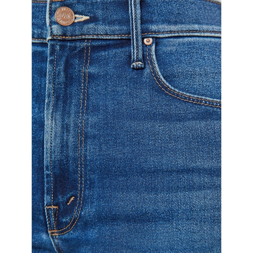 Mother The Lil’ Doozy Fray Jeans in Scorchin Hot Wash Blue Size: 30 - Picture 13 of 15